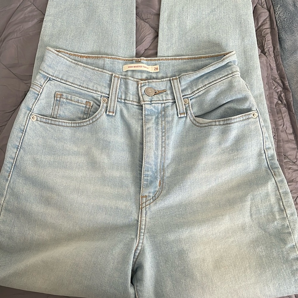 High wasted mom jeans